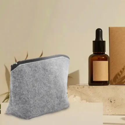 Neceser Felt